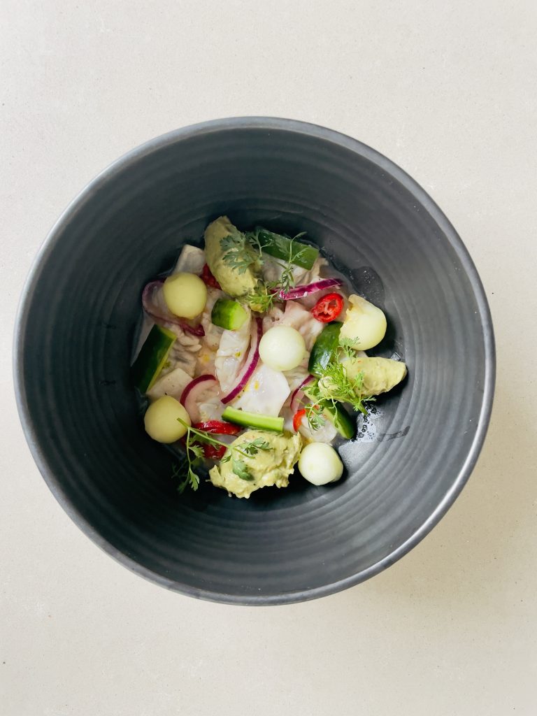 ceviche recept van zeebaars met groene meloen en avocadocreme