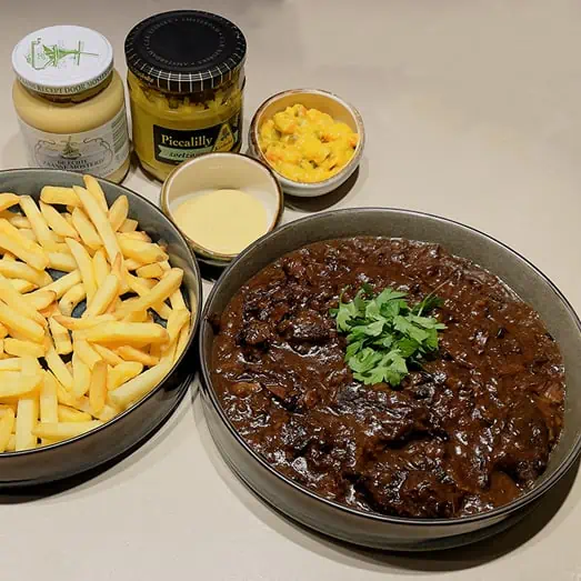 zoervleisj recept Limburgs zuurvlees met friet